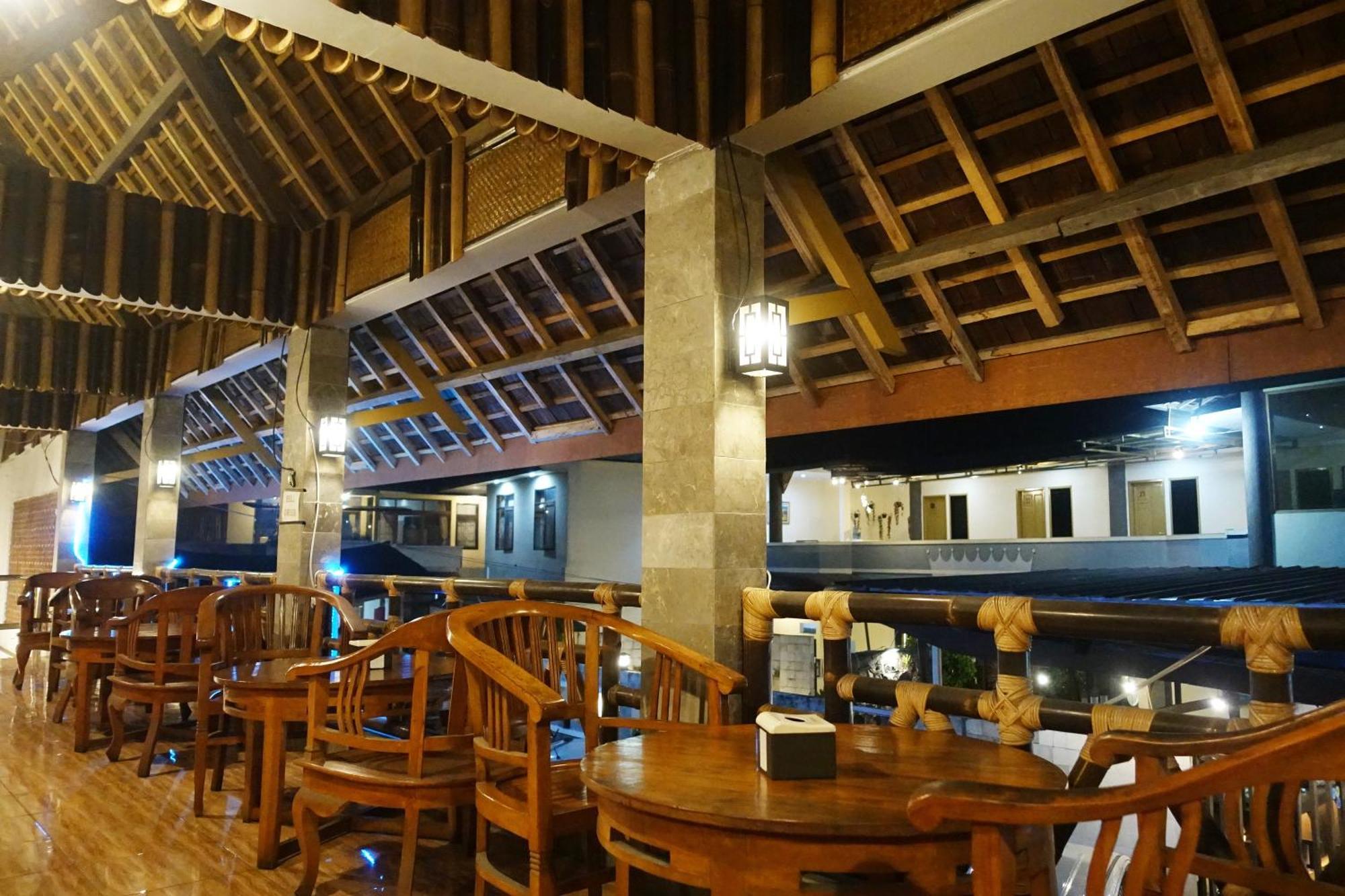 Saung Balibu Hotel Lembang Exterior photo