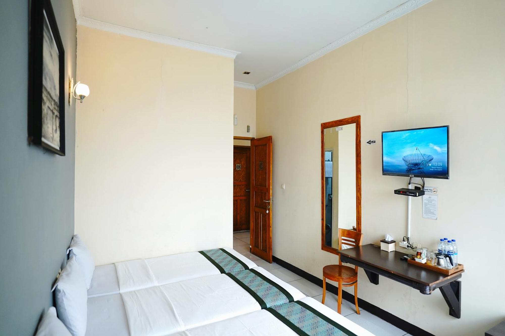 Saung Balibu Hotel Lembang Exterior photo