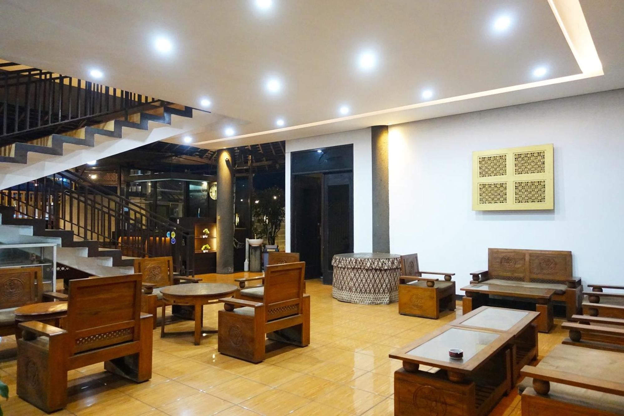 Saung Balibu Hotel Lembang Exterior photo