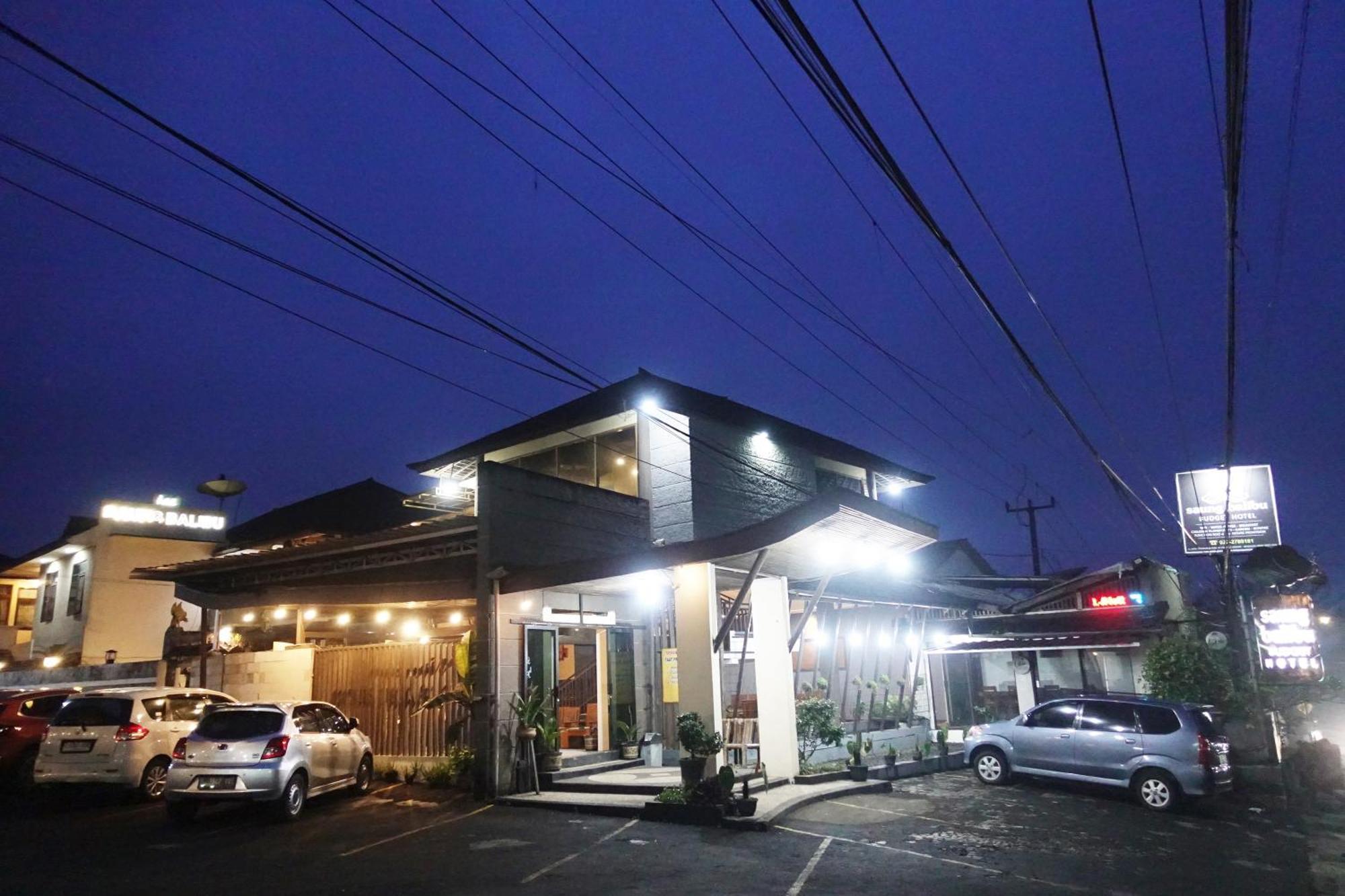 Saung Balibu Hotel Lembang Exterior photo